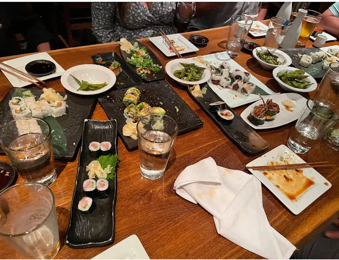Sushi Den Picture 4