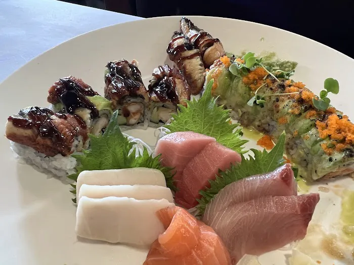 Zen Asian Sushi Bar & Grill Picture 9