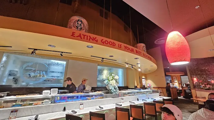 Zen Asian Sushi Bar & Grill Picture 4