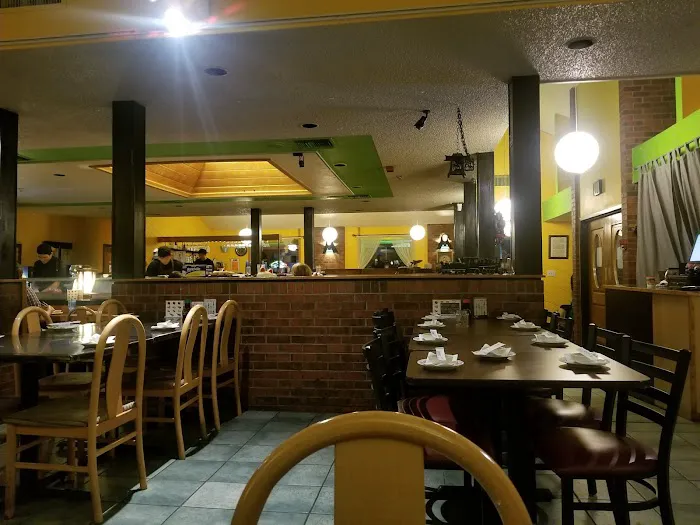 Sushi Train Picture 8