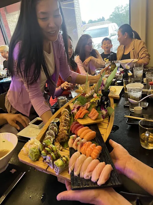 Menya Sushi Bar Picture 10