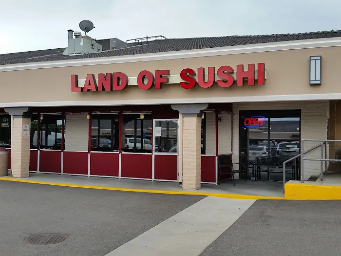 Land of Sushi Picture 5