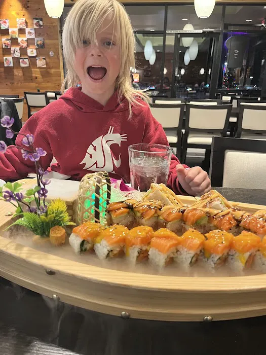 Taku Sushi Picture 4