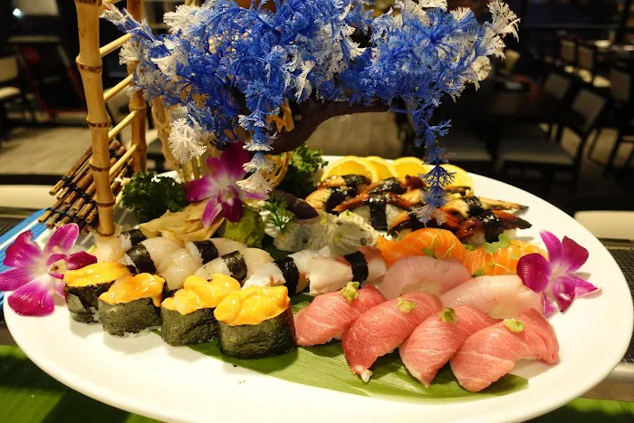 Taku Sushi Picture 8