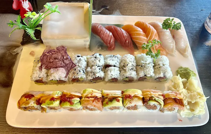 Taku Sushi Picture 9