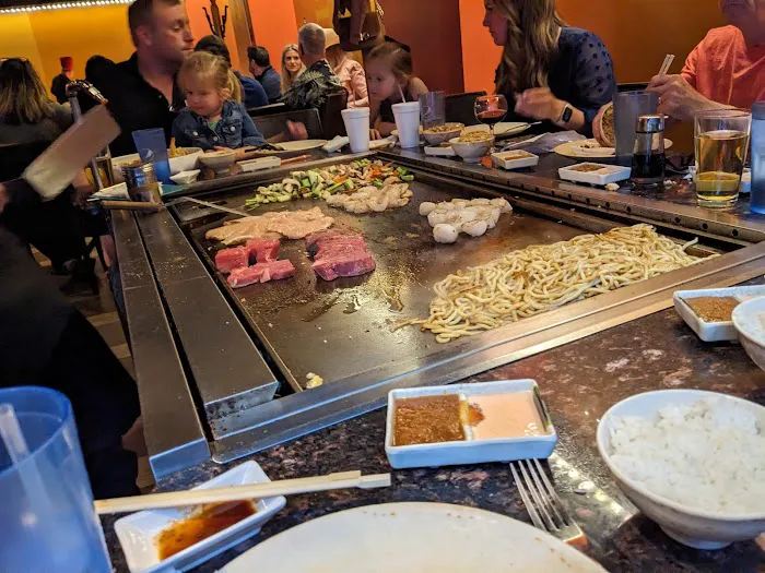 Fujiyama Japanese Hibachi & Sushi Picture 1