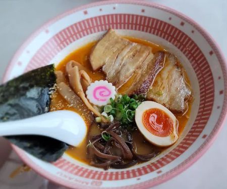 Mikaku Ramen & Temaki