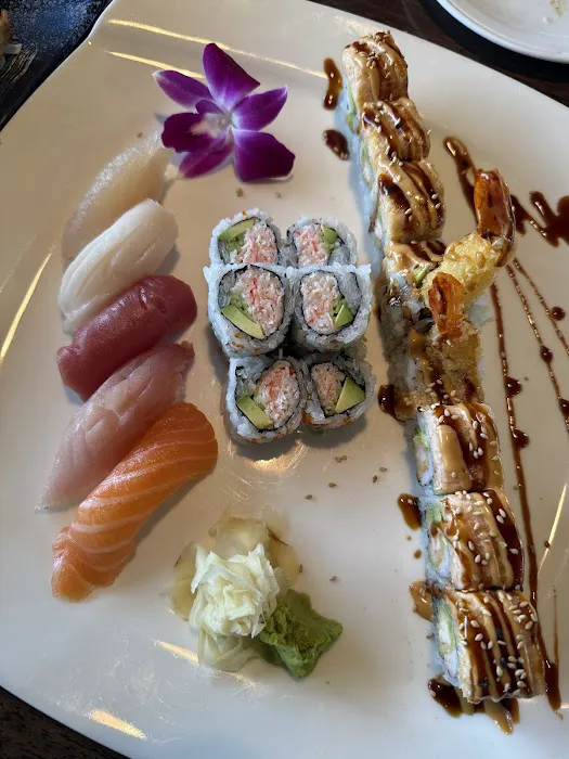 Ooka Sushi & Asian Cuisine Picture 4