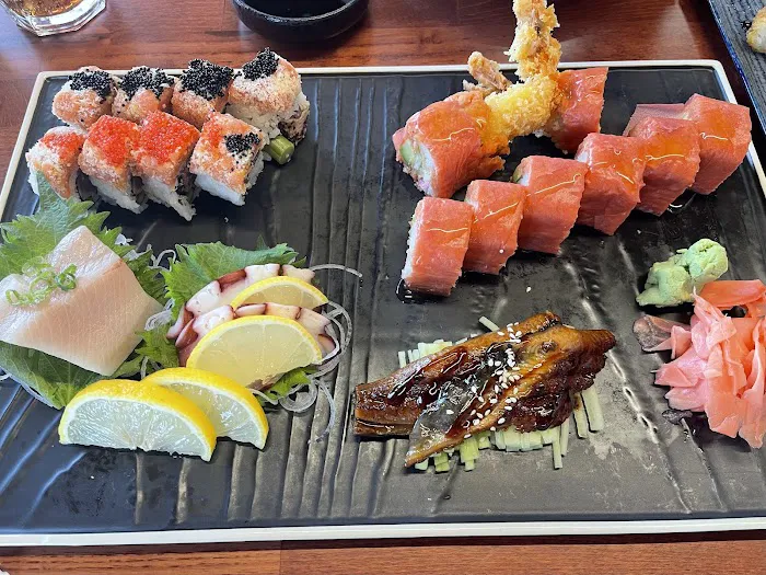 Uni Sushi Picture 6