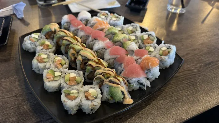 Joy Sushi Picture 5