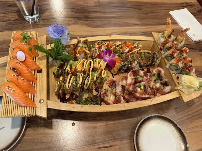 Fuyu Sushi Picture 8