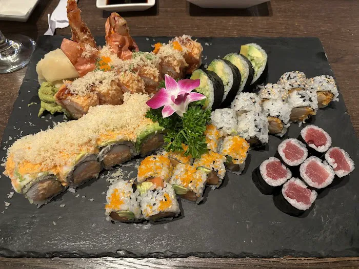 Okinawa sushi Picture 5