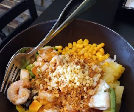 Wanna Poke & Ramen