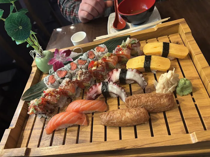 Fontana Sushi Picture 9