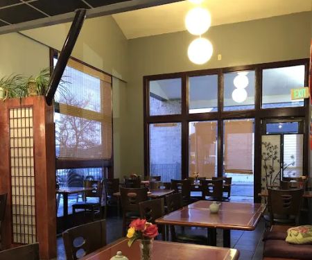 Yurihana Sushi Bar & Pan-Asian Cuisine