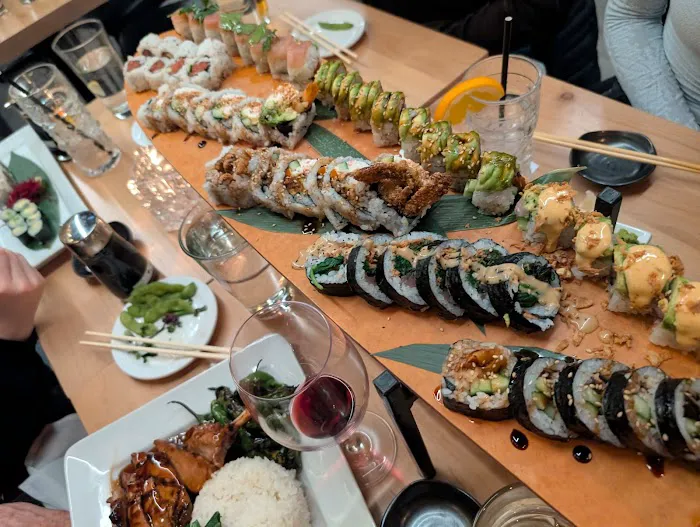 Hapa Sushi Grill and Sake Bar Picture 8