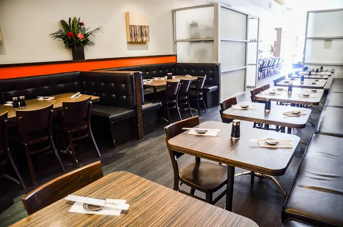 Hapa Sushi Grill and Sake Bar Picture 9