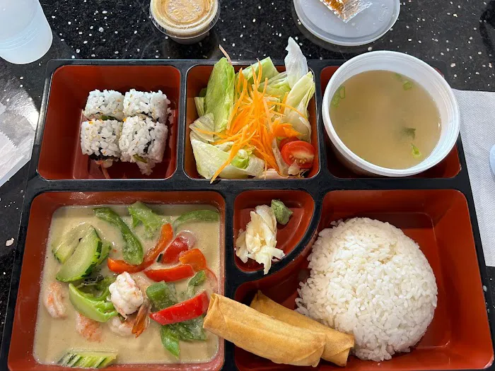 OnARoll Sushi Picture 6