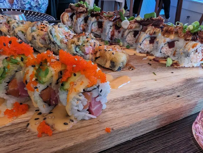 Sushi House by kazoku sushi Picture 7