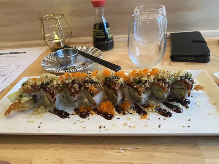 Sushi House by kazoku sushi Picture 2