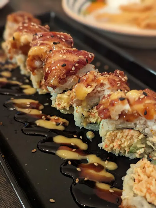 Sushi House by kazoku sushi Picture 4