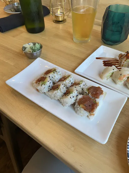 Sushi House by kazoku sushi Picture 5