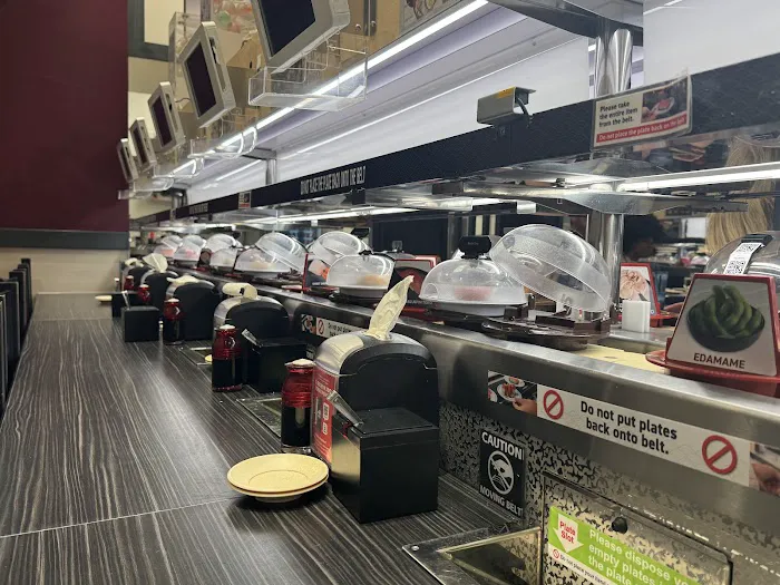 Kura Revolving Sushi Bar Picture 3