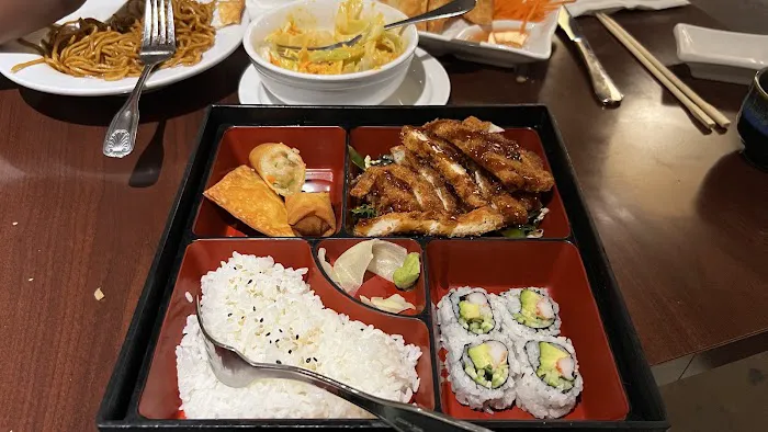 Sakana Sushi Restaurant Picture 1