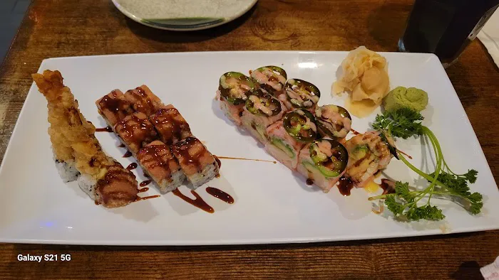 Yoshi Sushi Picture 10