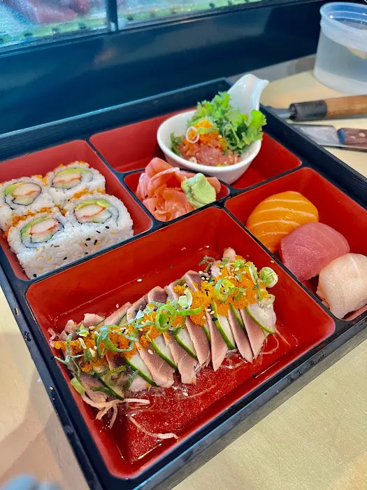 Oishi Sushi Bar Picture 10