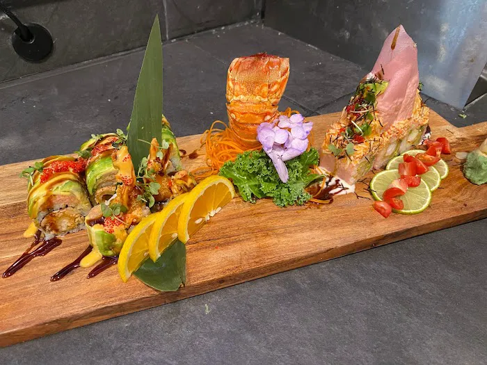 Takara Sushi Grill & Bar Picture 4