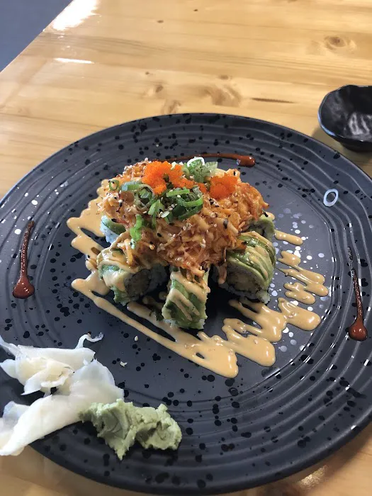 Poke Island Plus Vietnamese Cuisine, Sushi & Boba Picture 2