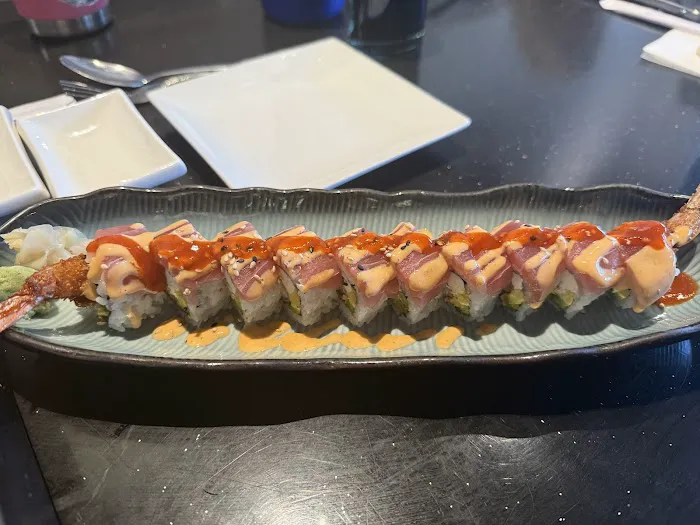 Ken Sushi & Asian Bistro Picture 3