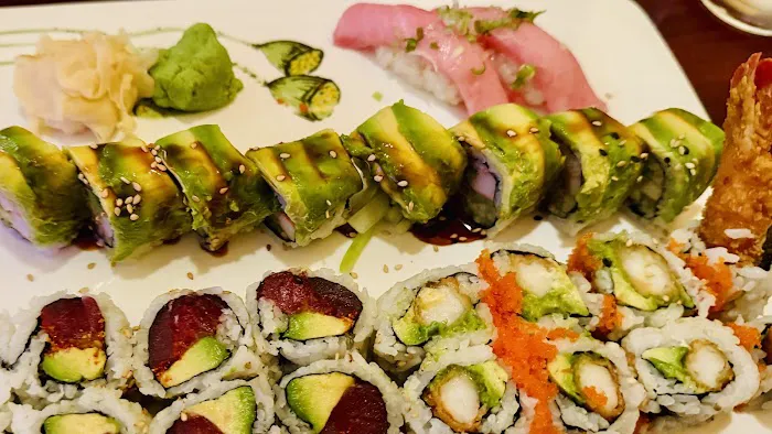 Mike's Sushi & Sake Bar Picture 3