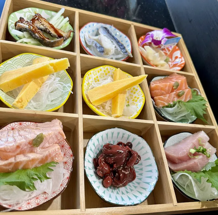 Crazy Cafe Sushi & Kitchen Hibachi Picture 7