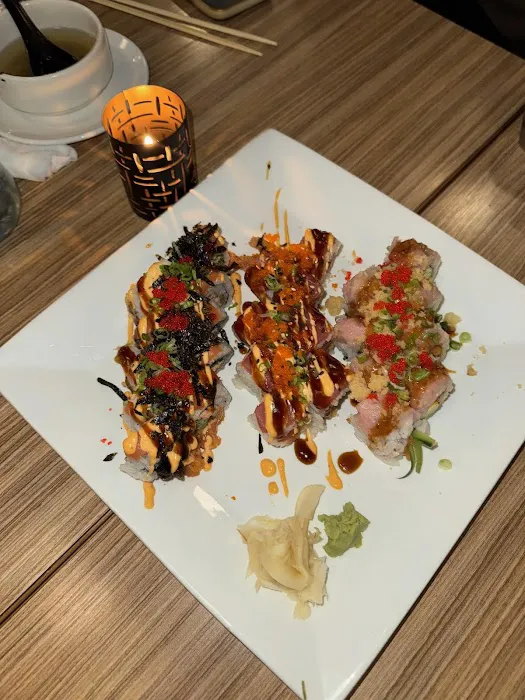 ZukkuSan Sushi Bar and Grill Picture 4