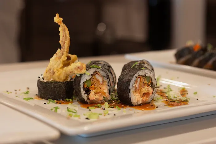 ZukkuSan Sushi Bar and Grill Picture 2