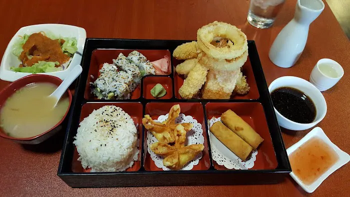 Charlie's Sushi & Japanese Restaurant Picture 2