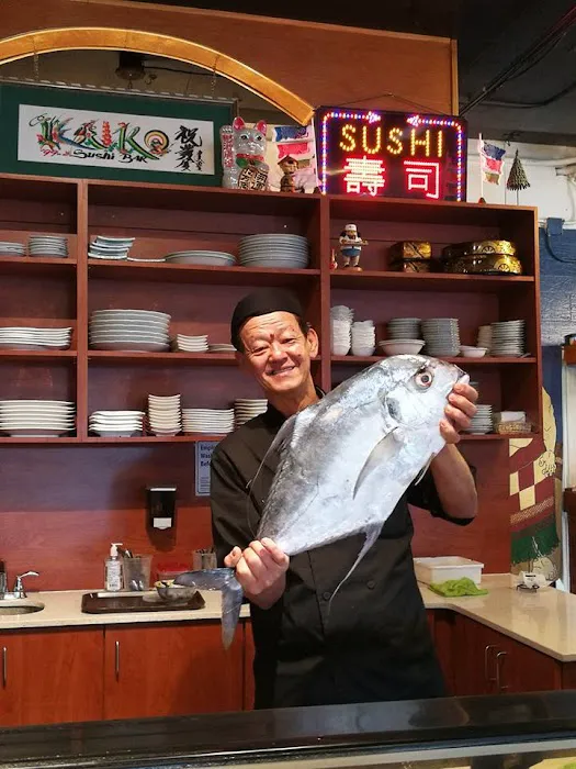 Charlie's Sushi & Japanese Restaurant Picture 9