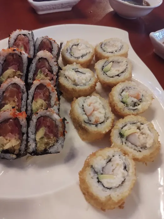 Charlie's Sushi & Japanese Restaurant Picture 6