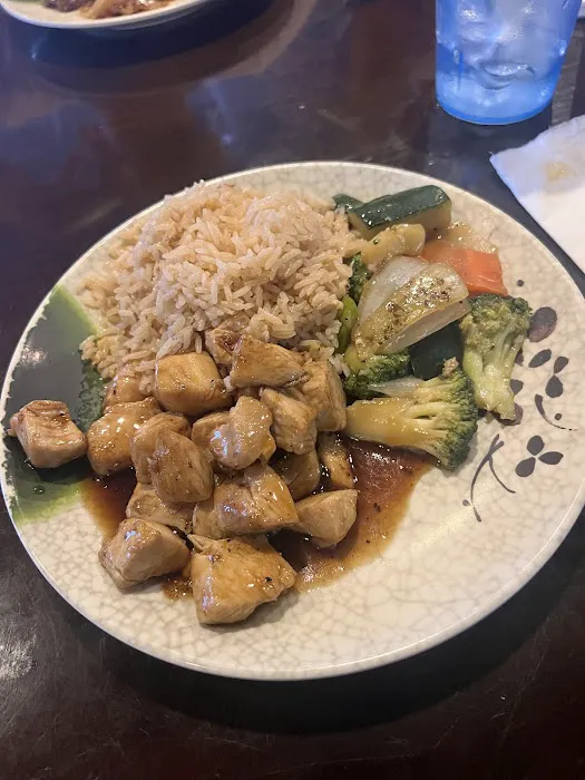 Koizi Endless Hibachi & Sushi Eatery Picture 4