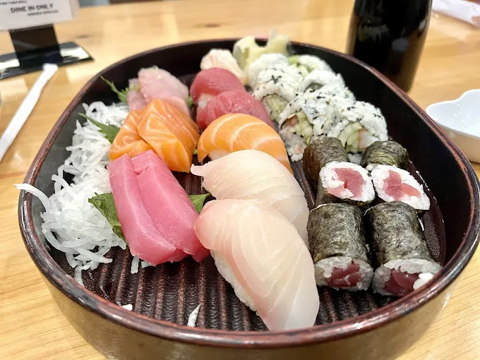 E Sushi Odessa Picture 2