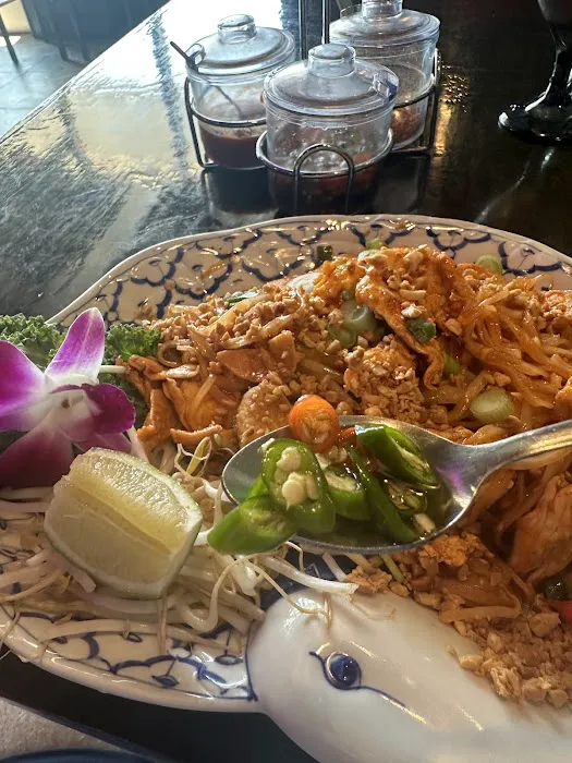 Khao Neow Sushi Thai Lao Picture 1