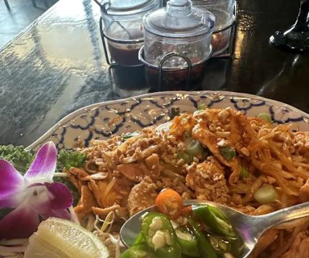 Khao Neow Sushi Thai Lao