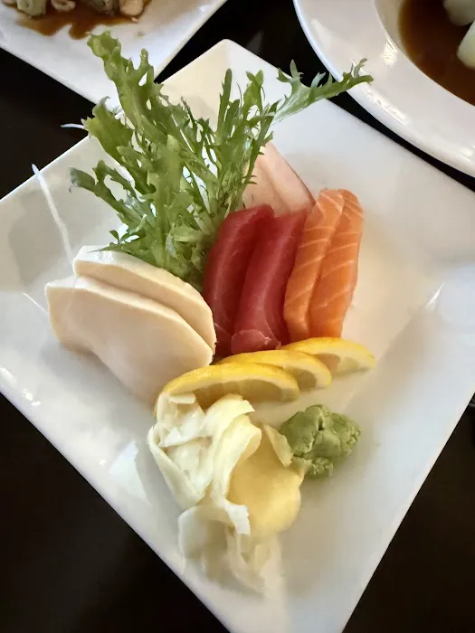 Eastern Kitchen & Sushi Picture 4