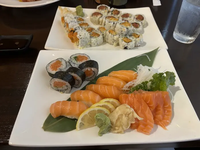 Eastern Kitchen & Sushi Picture 9