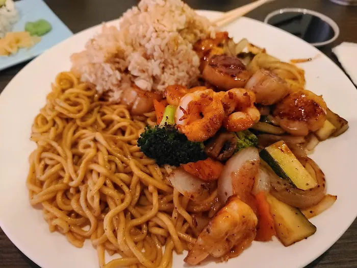 E Sushi Japanese Restaurant Picture 5
