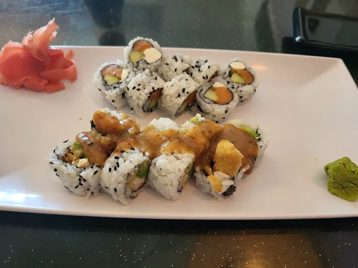 Sumo Sushi Bar Picture 5