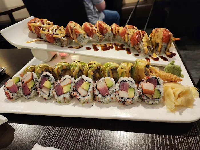 Sakura Asian Cuisine & Sushi Picture 1