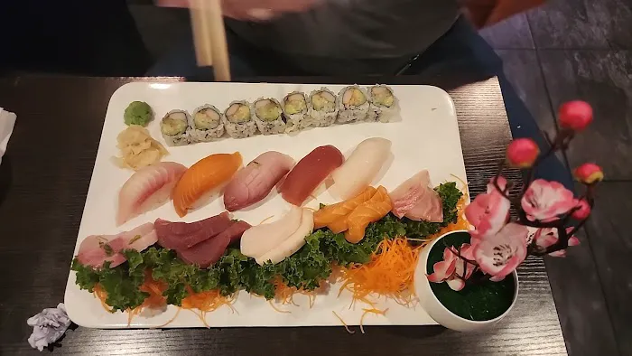 Sakura Asian Cuisine & Sushi Picture 7